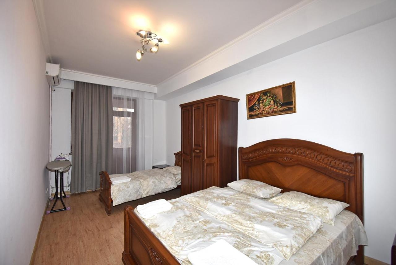Armenak Apartment 5-Комнатная Jerevan Exteriér fotografie