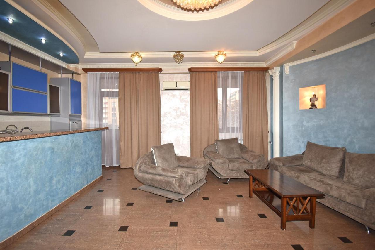 Armenak Apartment 5-Комнатная Jerevan Exteriér fotografie