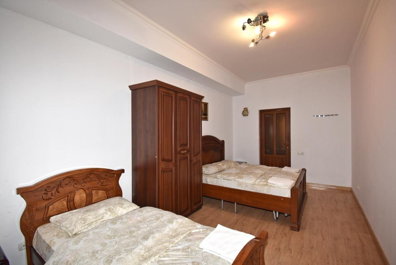 Armenak Apartment 5-Комнатная Jerevan Exteriér fotografie
